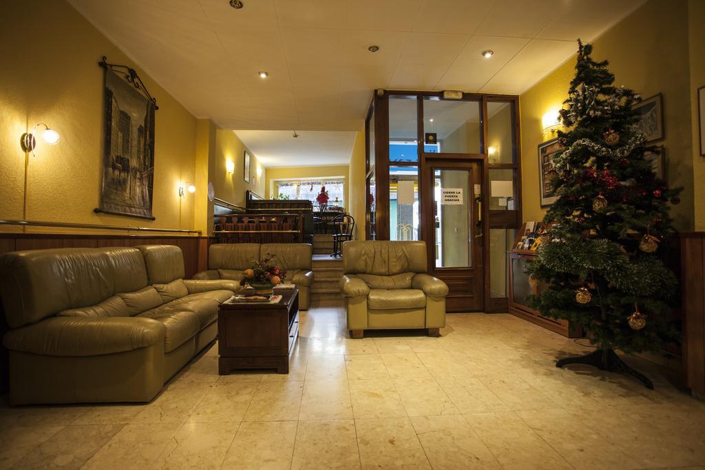 Hotel Les Fonts - Adults Only อันดอร์รา ลา เวลลา ภายนอก รูปภาพ