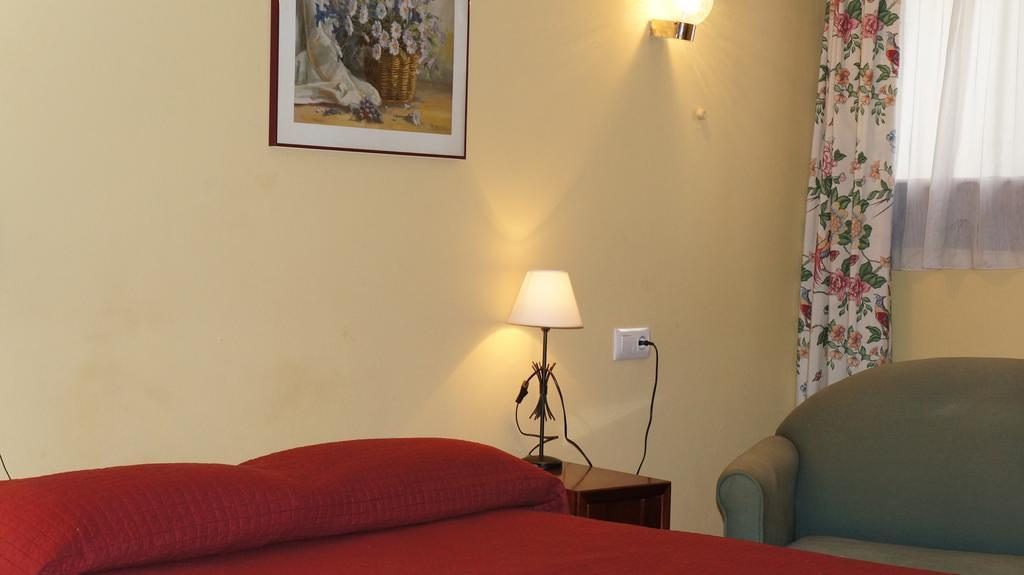 Hotel Les Fonts - Adults Only อันดอร์รา ลา เวลลา ภายนอก รูปภาพ