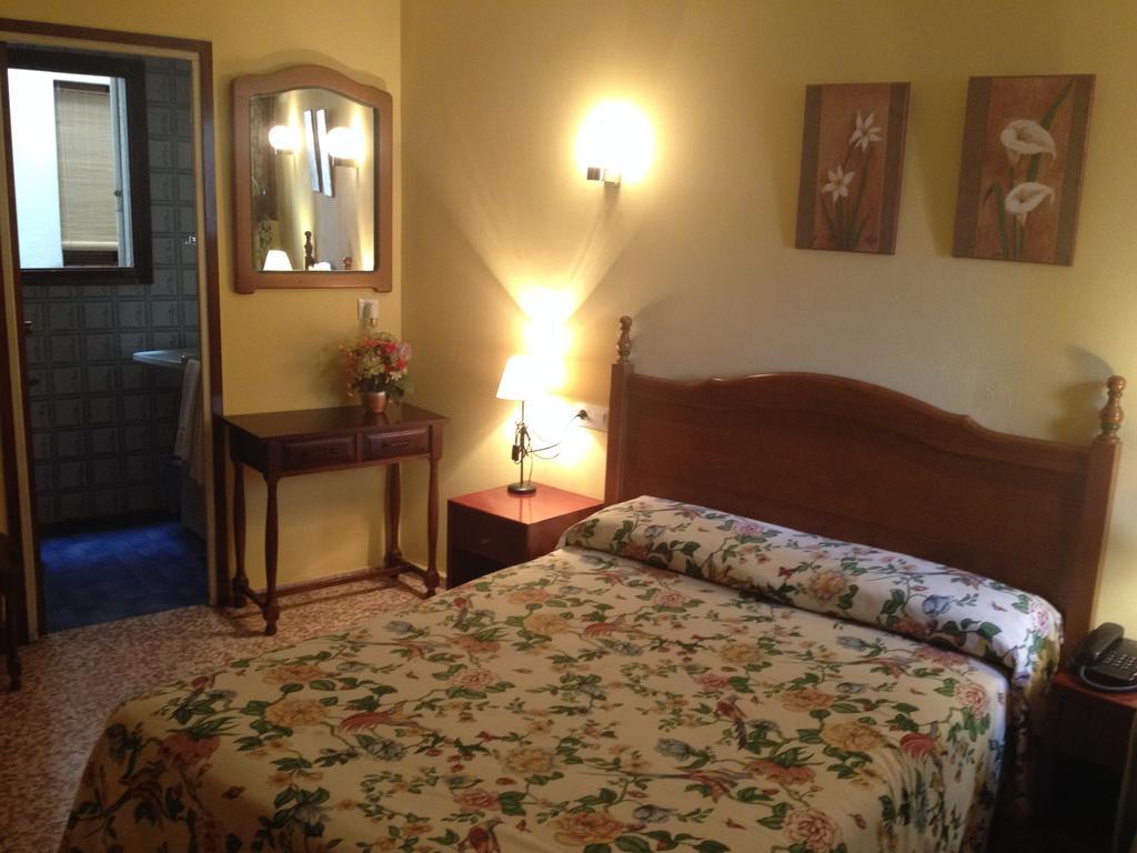 Hotel Les Fonts - Adults Only อันดอร์รา ลา เวลลา ภายนอก รูปภาพ